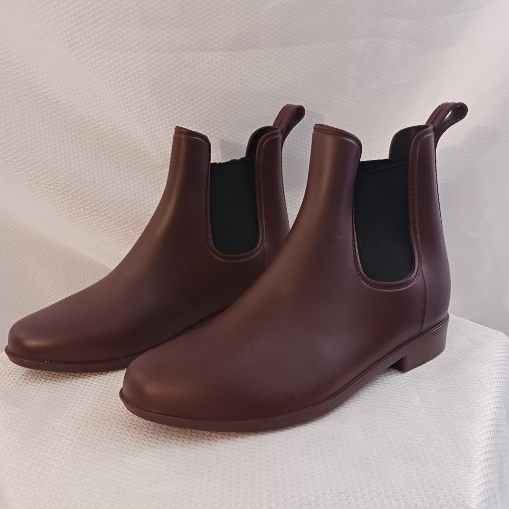 Chelsea woman's rain boots